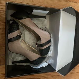 Women’s size 10 Heels Just Fabulous